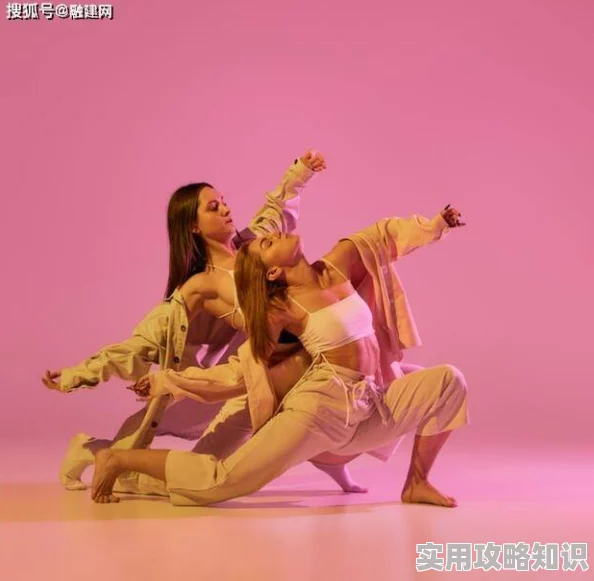 探索亚洲激情套图：感受多元文化交融下的热情与魅力，尽享视觉盛宴的独特体验