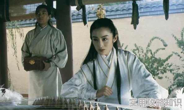 张敏脱的精光三级在线观看：最新动态曝光，网友热议影片内容与演员表现，引发广泛讨论与关注
