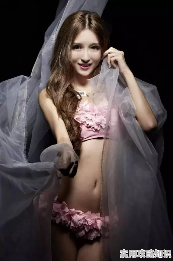 尽情欣赏：美女露100%胸无遮挡视频，免费观看带来视觉盛宴