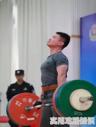 《反恐精英》游戏中，玩家热议：究竟用哪个键能触发趣味表情？网友评价各异