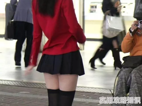 掀开超短裙老师裙子挺进去学生被当场抓住并被学校严肃处理 掀开超短裙老师裙子挺进去学生被当场抓住并被学校严肃处理