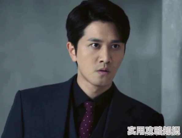 掌中之物原著开车堕落的偶像追求真实自我，勇敢面对挑战，重塑人生价值