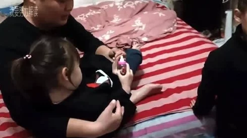 操哭你视频高清完整版现已上线