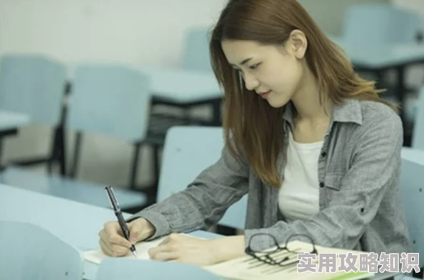 老师的调教听说班主任私下开补习班只收漂亮女生还给她们额外辅导 老师的调教听说班主任私下开补习班只收漂亮女生还给她们额外辅导