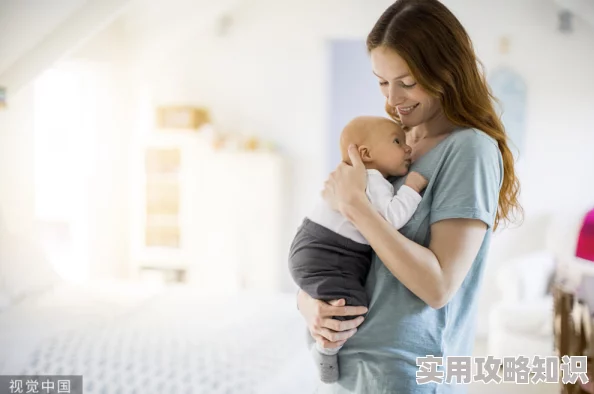 我解开胸罩喂男朋友吃乃为什么这种另类的亲密行为引发争议和关注